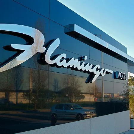 Flamingo Motel *
