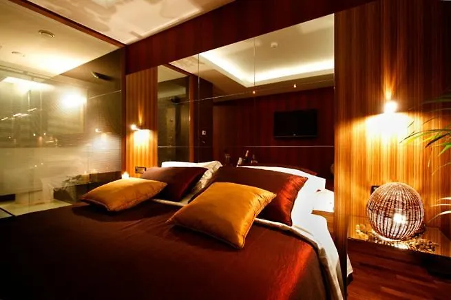 Μοτέλ Flamingo Perafita