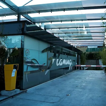 Flamingo Motel *